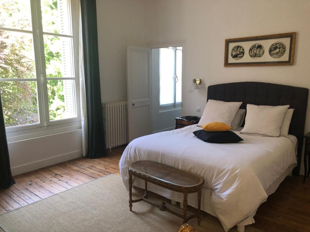 Bed and Breakfast La Grande Carree Saint-Cyr-sur-Loire Pokoj fotografie